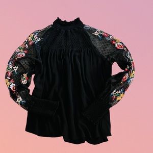 Black Ban• Jara Top with beautiful sleeve embroidered detail.